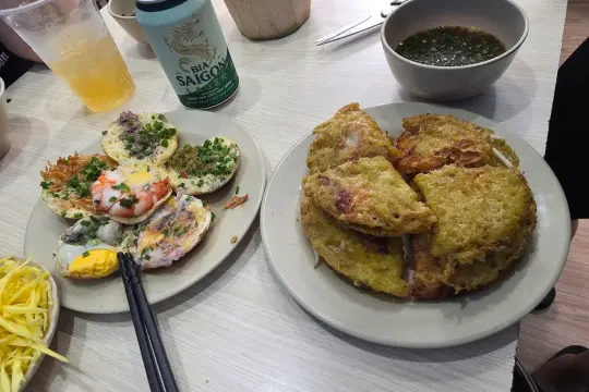 海芳 - 燕芽庄夜市小煎饼与越式煎饼店