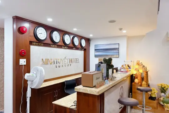 Minh Tuyet Luxury Hotel