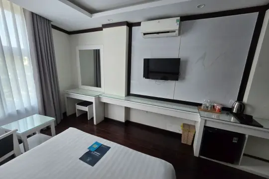 Minh Tuyet Luxury Hotel