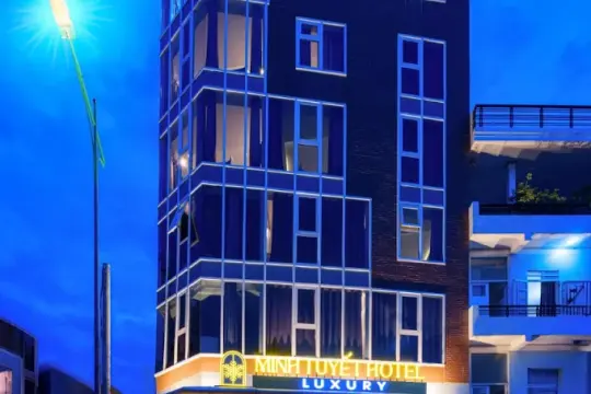Minh Tuyet Luxury Hotel