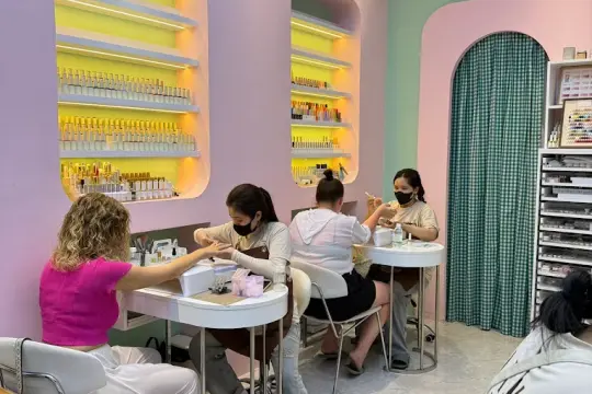 NaNa Nails