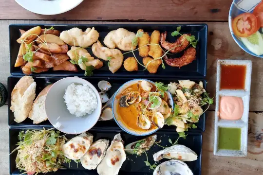Nôm Nôm Restaurant & Cafe Nha Trang