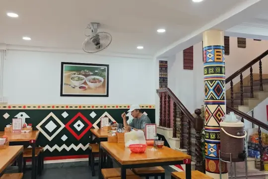 Phở Khô Hưng Huỳnh
