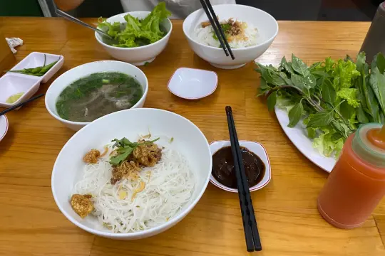 Phở Khô Hưng Huỳnh