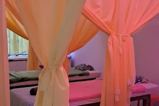 LINT MASSAGE SAUNA