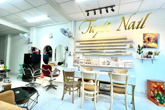 Tuyết Nail 2