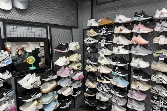 ORYCO 1993 Shoe Store