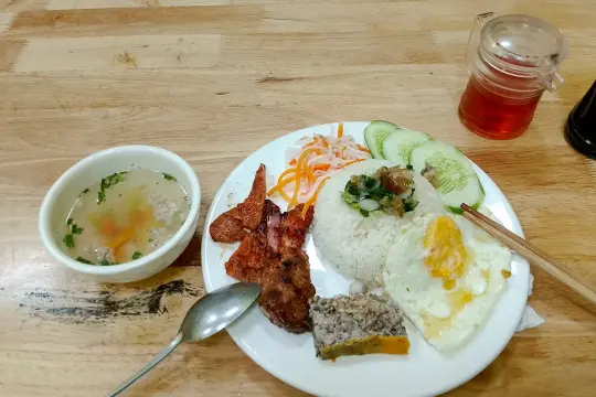 TRẠM - CƠM TẤM SÀI GÒN Vạn Giã – Hương vị cơm tấm chuẩn Sài Gòn tại Khánh Hòa