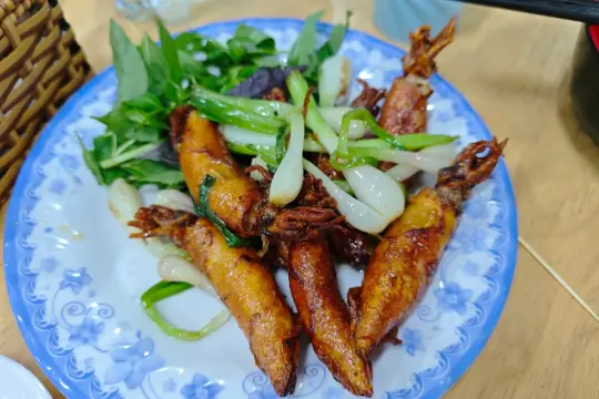 Quang Minh 생선구이 식당 Nha Trang