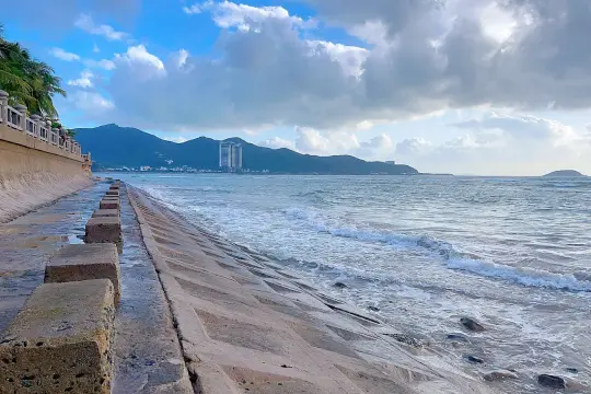 냐짱의 트란푸 해변