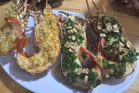 Quang Minh 생선구이 식당 Nha Trang