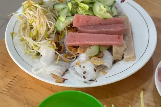 Quán Bánh Ướt Nóng Cô Mỹ